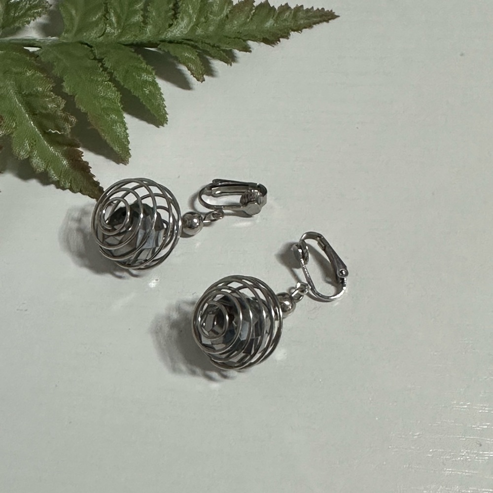 Glass Bead with Wire Element Clip On Drop Earrings